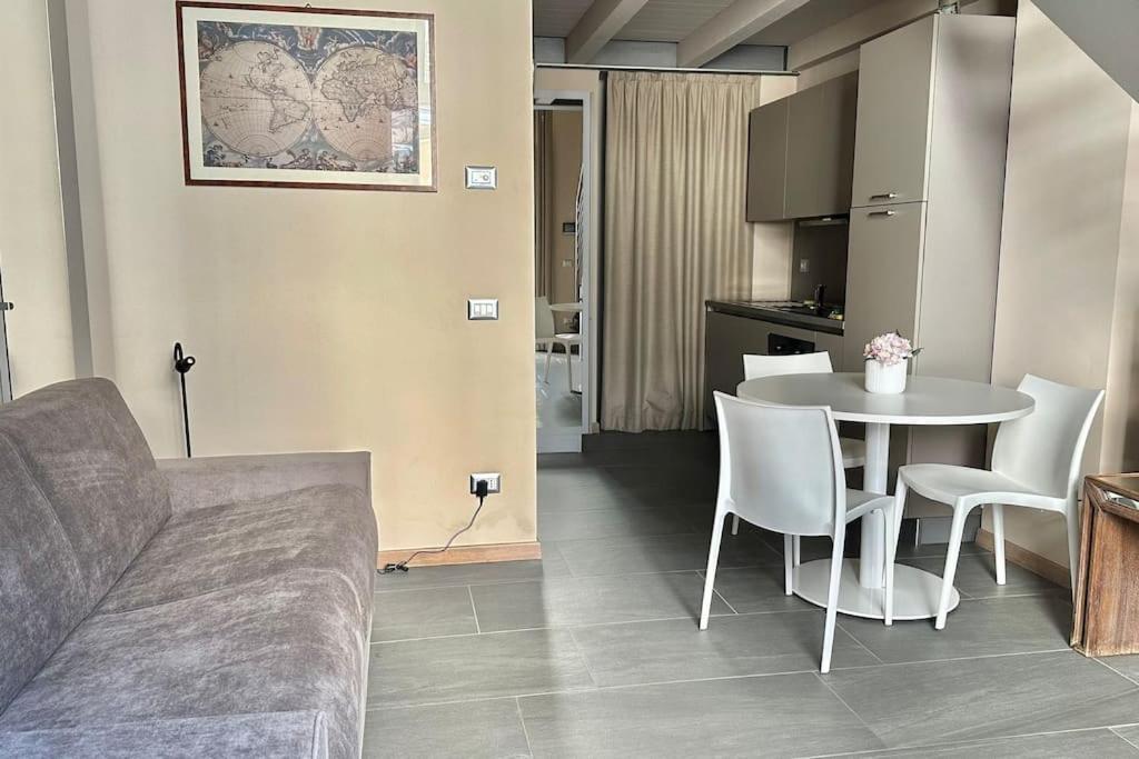 Couple'S Dream Loft 100Mt From Duomo And Lake 科莫 外观 照片